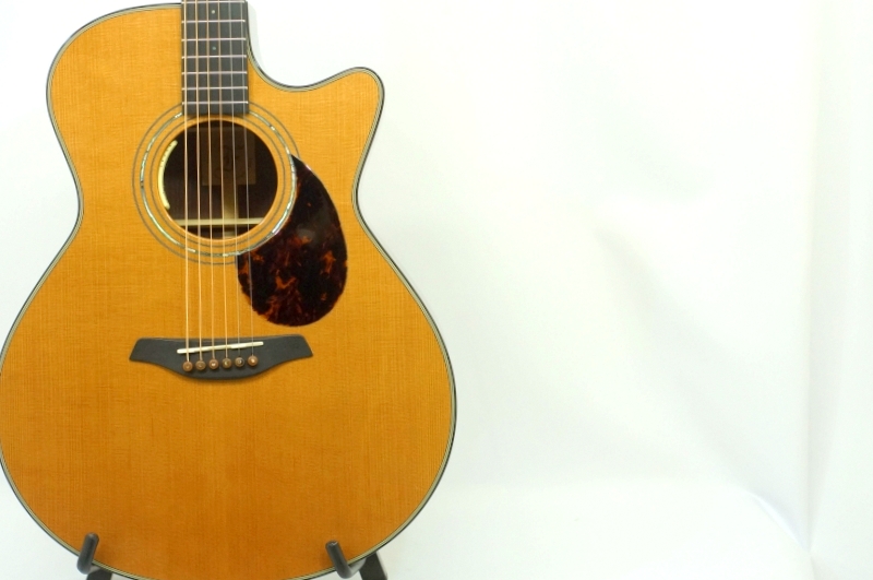 Furch Guitars 【G23 CR Cut / 2014年製 / ハードケース付属